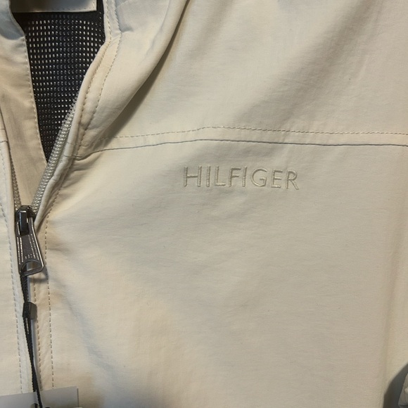 Men’s Tommy Hilfiger water jacket - Picture 12 of 13